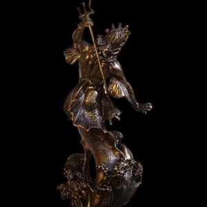 Figurine de Poséidon, symbole de la mer