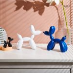 Statue d'un chiot festif en forme de ballon
