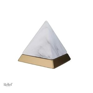 Statue pyramide en céramique blanche et dorée, 14 cm