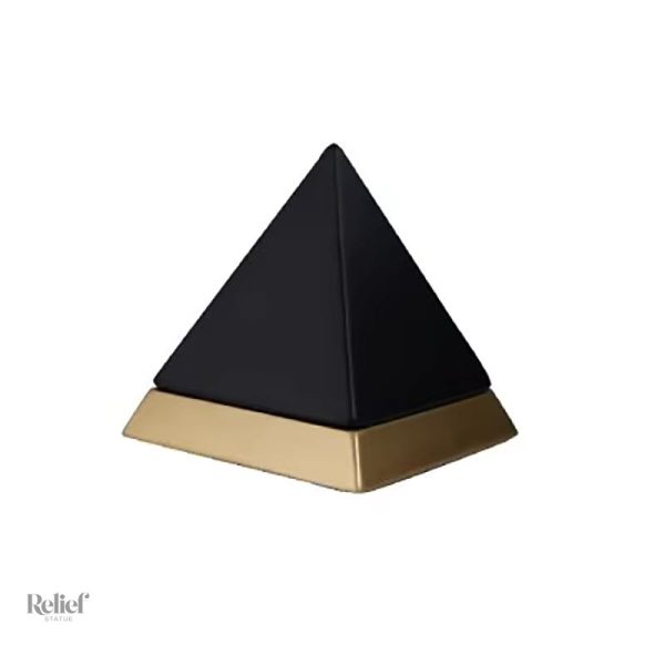 Statue pyramide en céramique noir et doré 14 cm