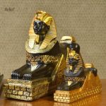 Ramsès II en sculpture, art égyptien traditionnel