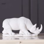 Rhinocéros stylisé en blanc pour ornement de maison