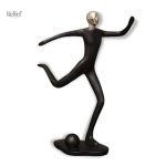 Figurine homme sportif en mouvement