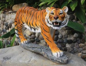 Sculpture de tigre en décoration d'extérieur