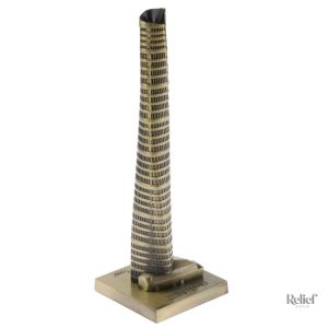 Sculpture métal représentant la tour de Shanghai, 15 cm