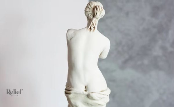 Sculpture Vénus de Milo en résine, élégante et artistique