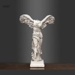 Statue Victoire de Samothrace blanche 25 cm en décoration grecque