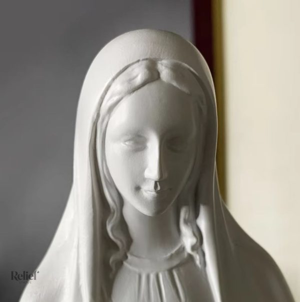 Figurine religieuse, Vierge Marie, finition soignée, 30 cm