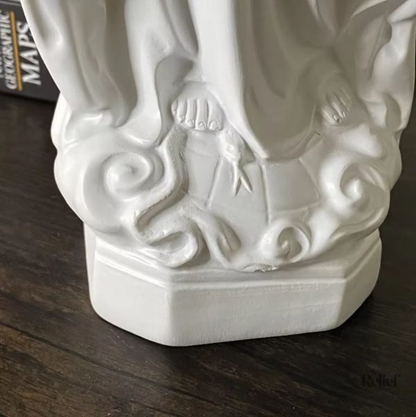 Statue de la Vierge, objet de dévotion, 30 cm de hauteur