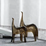 Sculptures modernes Mère et Poulain en résine design