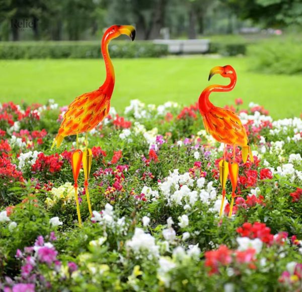 Flamant rose décoratif de 70 cm pour embellir votre jardin