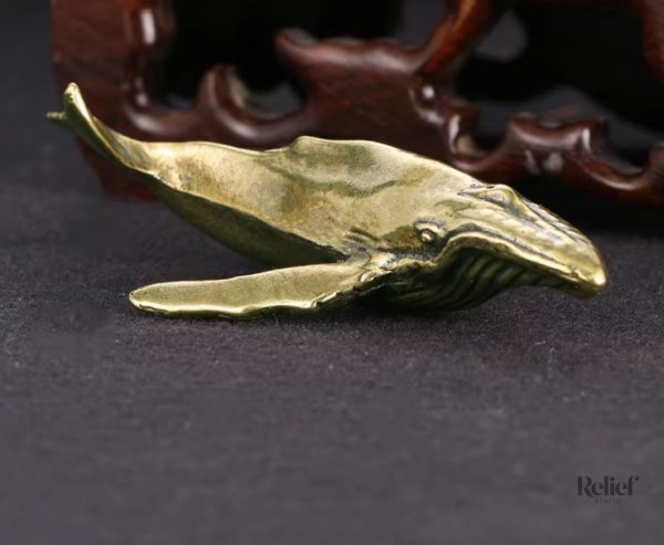 Baleine en métal, sculpture unique pour maison ou bureau