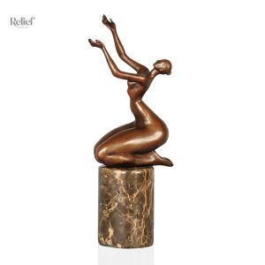 Sculpture en bronze ancien, statuette de 30 cm