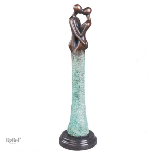 Statue en bronze véritable représentant un couple élégant
