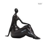 Femme ronde, statue décorative pour intérieur