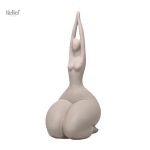 Sculpture de femme nue, style contemporain