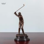 Sculpture en Bronze représentant un golfeur