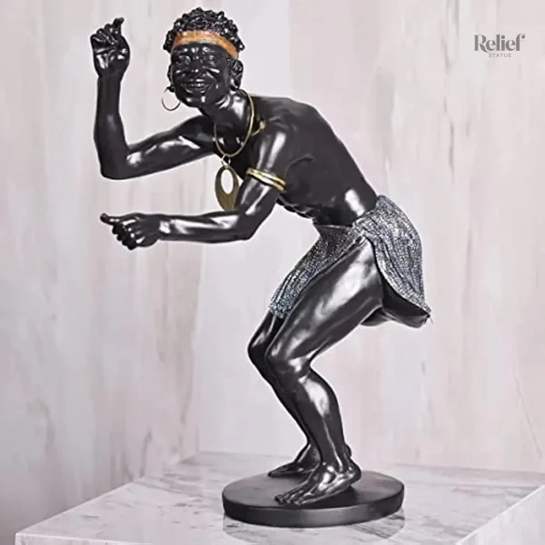 Décoration intérieure : petite statue guerrier africain