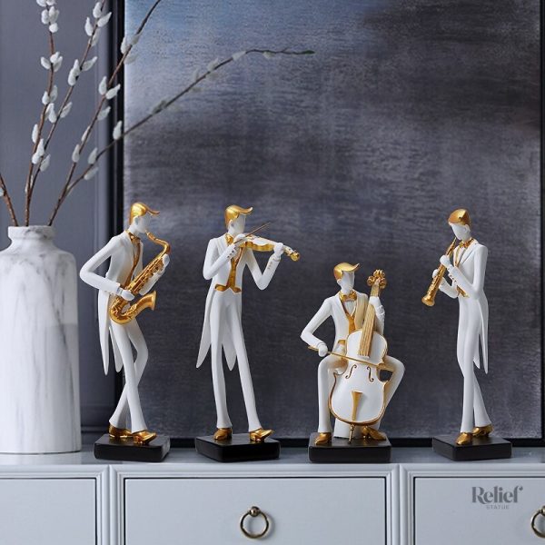 Sculpture représentant un homme musicien stylisé