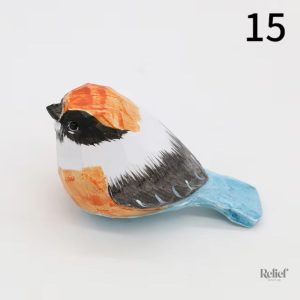 Miniature oiseau en bois sculpté, 4 cm