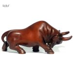 Statuette taureau, 5 cm, pièce de collection en bois