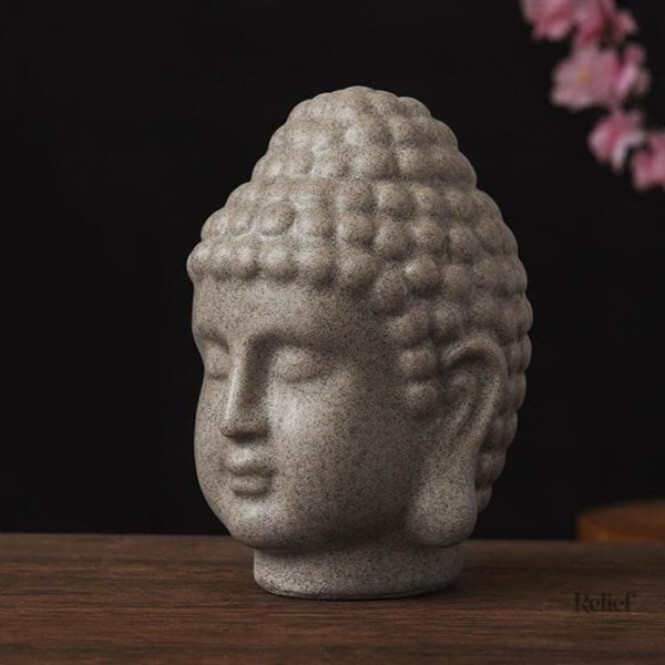 Sculpture bouddhiste contemporaine, idéale pour un espace zen