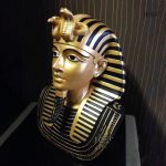 Statue de Toutânkhamon, symbole de l'Égypte ancienne