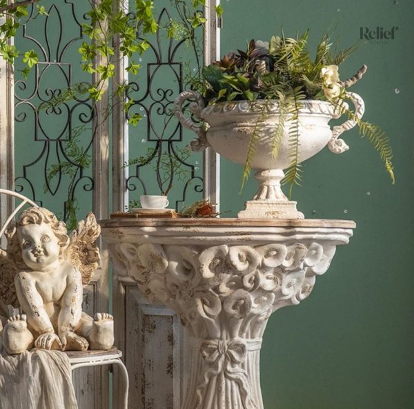 Vase ancien en magnésium, décoration intérieure élégante