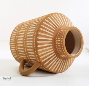 Vase grec en terracotta, objet d'art