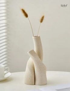 Vase décoratif beige en céramique, style scandinave raffiné