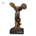 Statuette en bronze représentant la Victoire