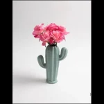 Vase cactus en céramique, pièce maîtresse pour salon